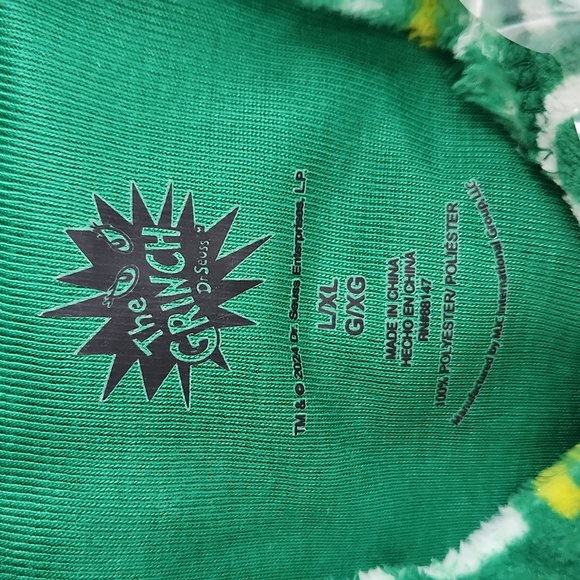 Green Grinch Holiday Sweater. New, L/XL - Picture 8 of 8